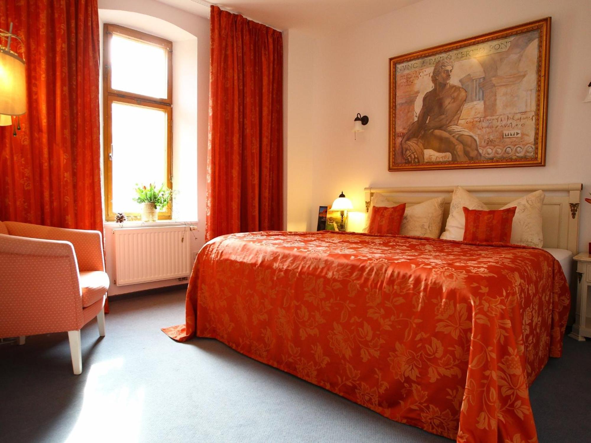 Hotel & Restaurant Schloss Weissenburg Uhlstadt-Kirchhasel Room photo