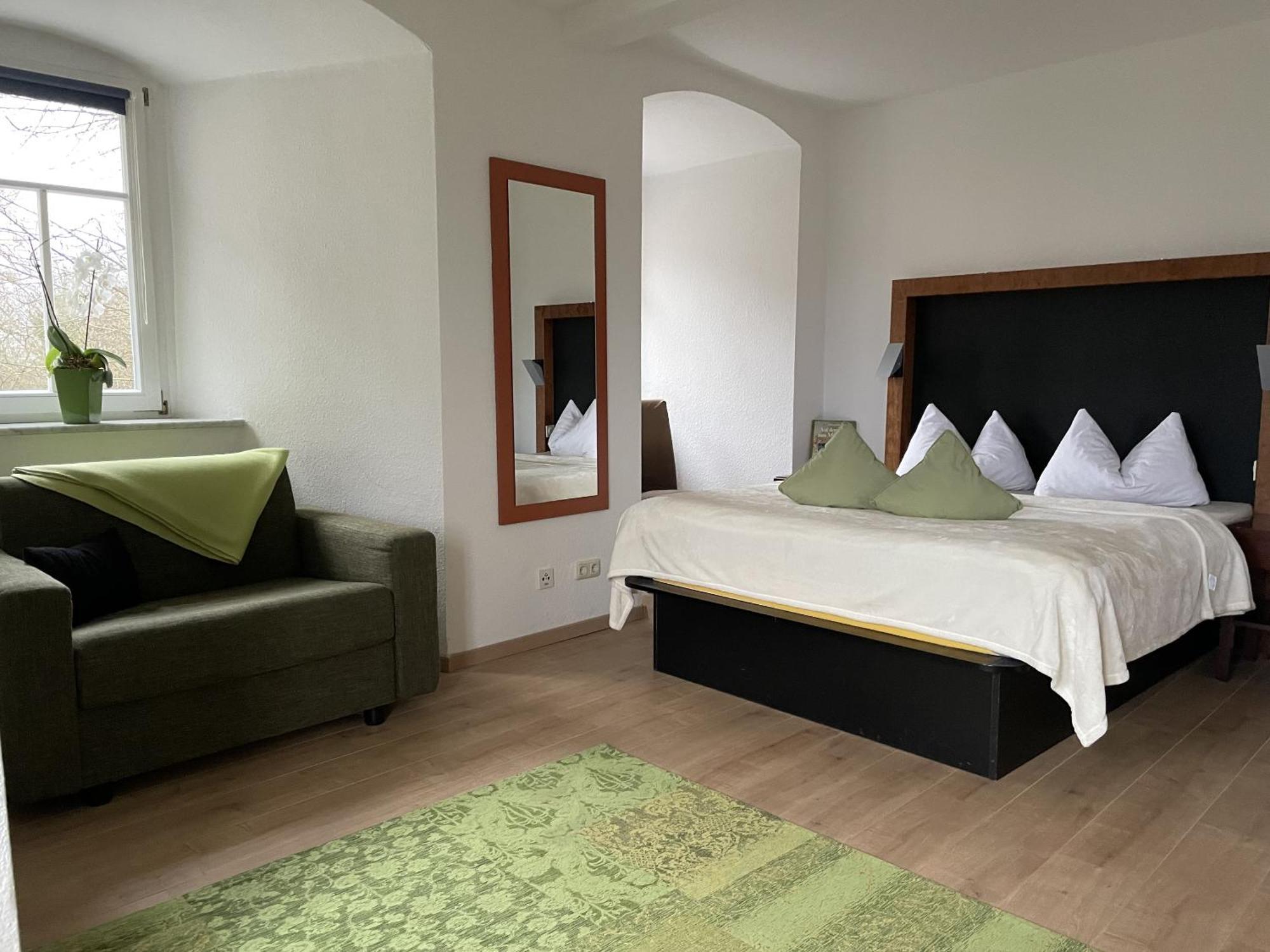 Hotel & Restaurant Schloss Weissenburg Uhlstadt-Kirchhasel Room photo